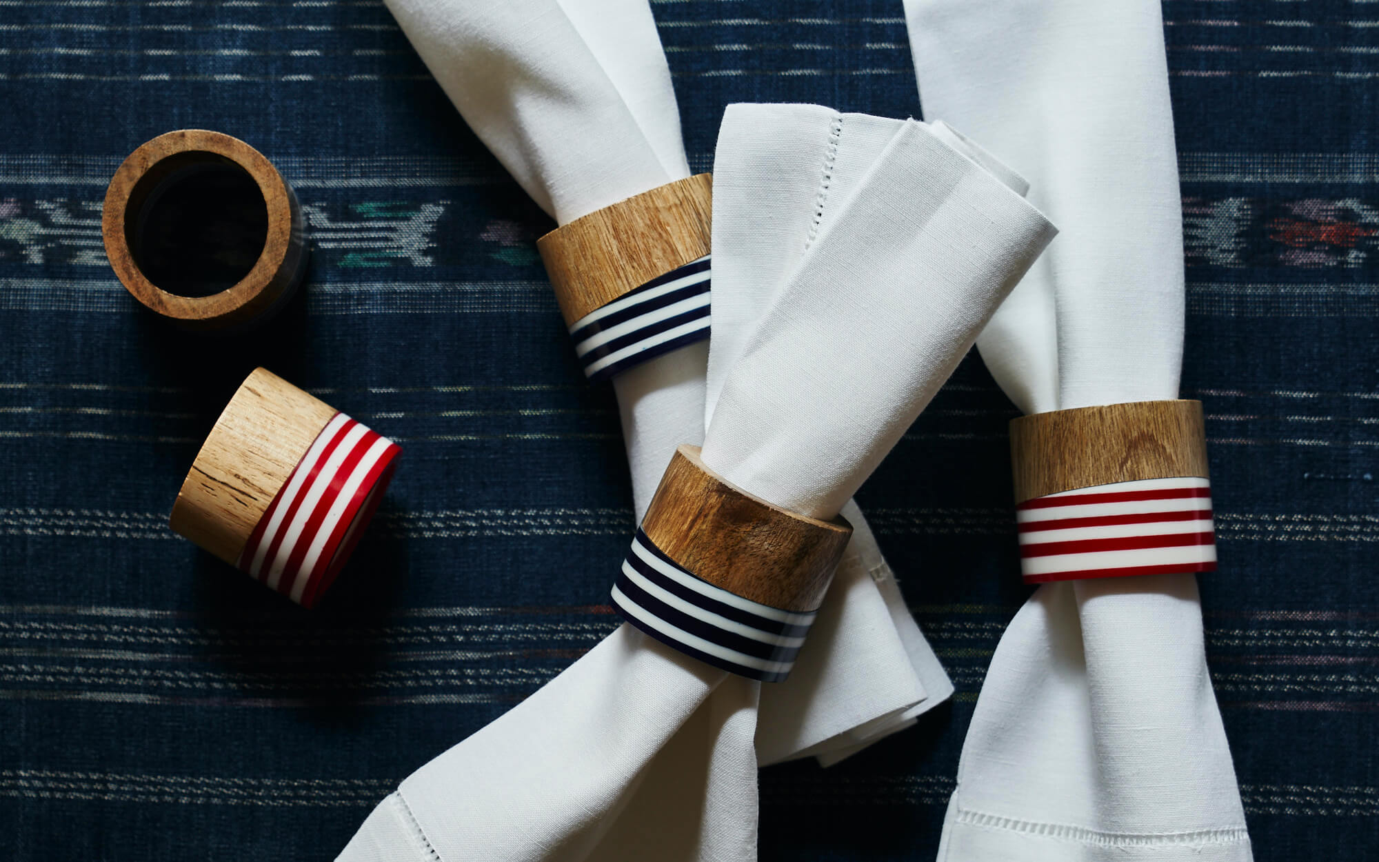 hero8 - napkin rings